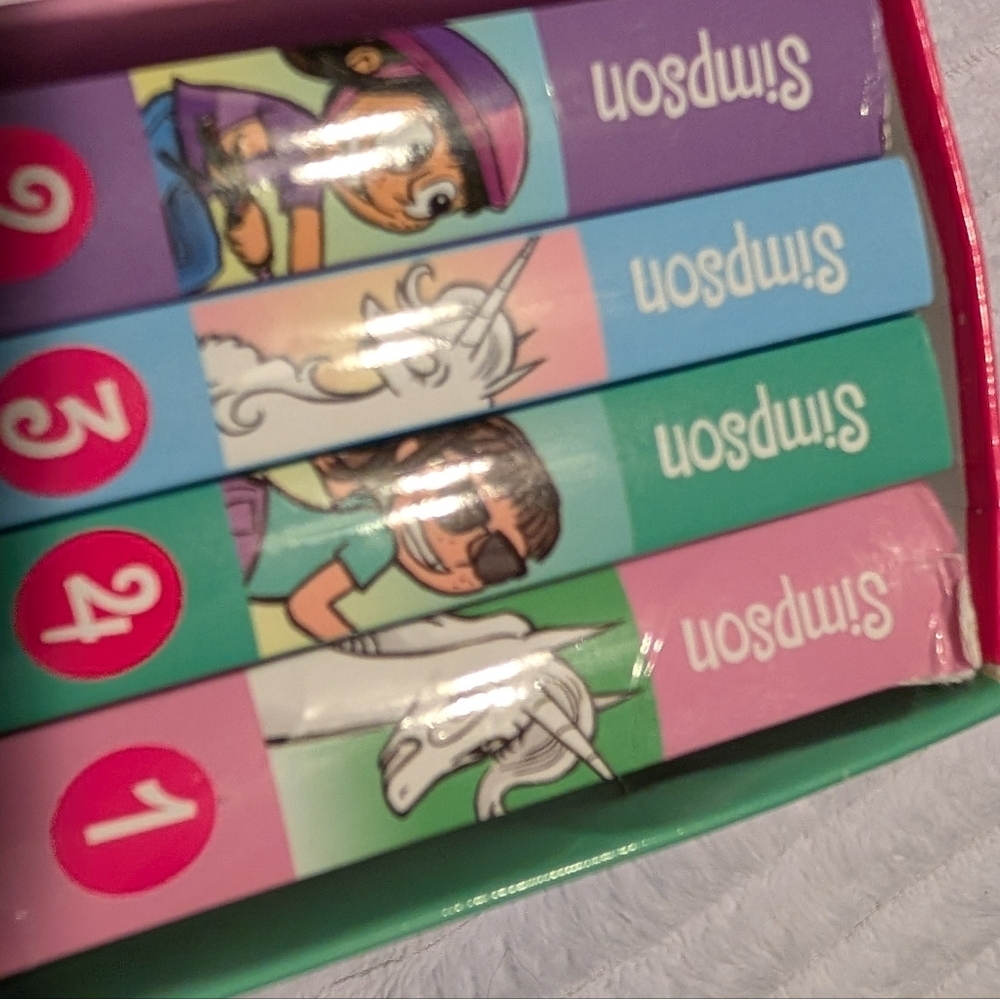 The Big Sparkly Box of Unicorn Magic - Pink Boxed Set - Picture 6 of 8